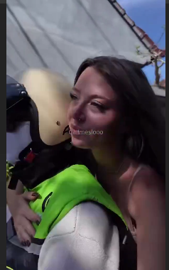 Tukang Ojek Bali Dapat Bayaran Ngentot Sama Orang Bule